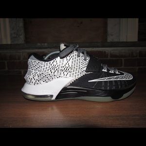 Nike KD 7 Black History Month Men’s Size 9